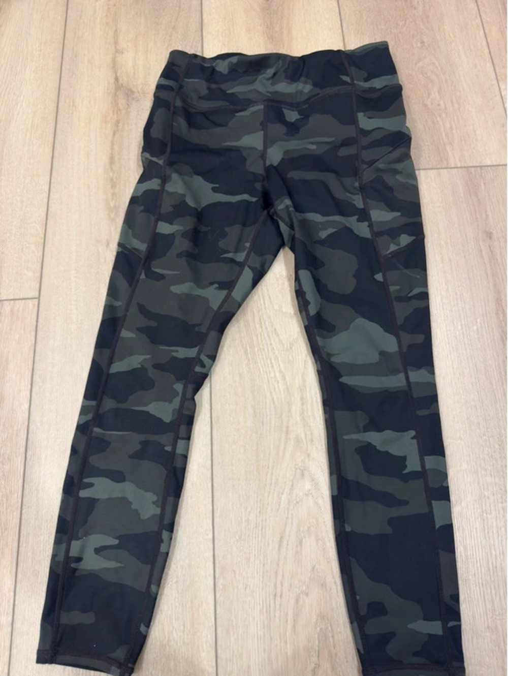 Athleta Camo High Rise Running Leggings Zip Pockets Olive Black Full Length